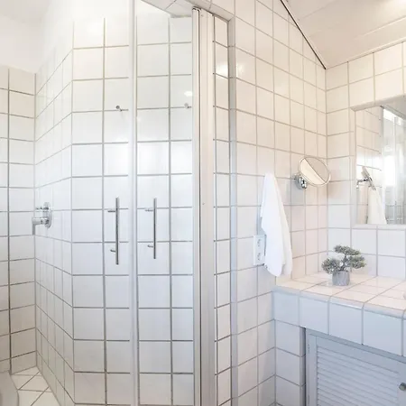 Am Brook 3 Strandkorb Даме